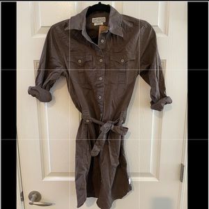 Lucky brand size XS button down brown top - one button missing on sleeve - NWT